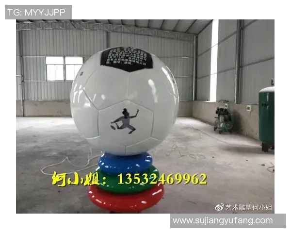 足球明星的玻璃艺术作品展现独特魅力与风采的精彩瞬间